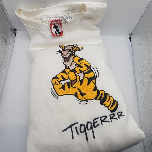 VTG RARE 90's Disney Mickey White Sweater Embroidered Jumping Tiger XXL Unisex - Picture 1 of 14